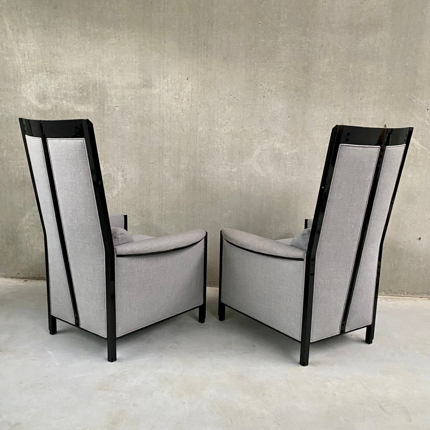 2 fauteuils lounge laqués à dossier haut « Peggy » par Umberto Asnago pour Giorgetti, Italie 1990