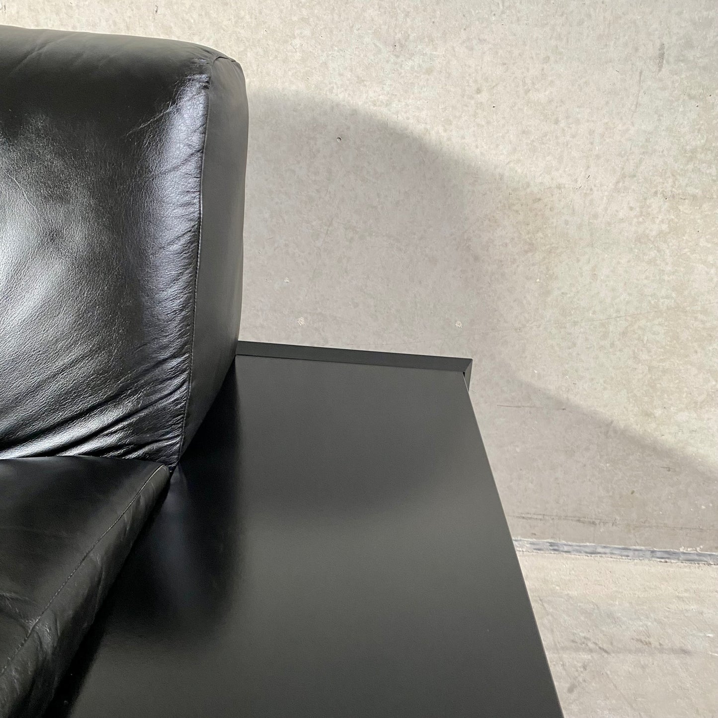 Schwarzes Ledersofa von Harvink, niederländisches Design 1980