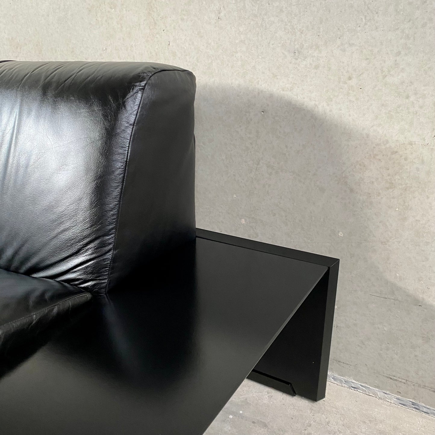 Schwarzes Ledersofa von Harvink, niederländisches Design 1980
