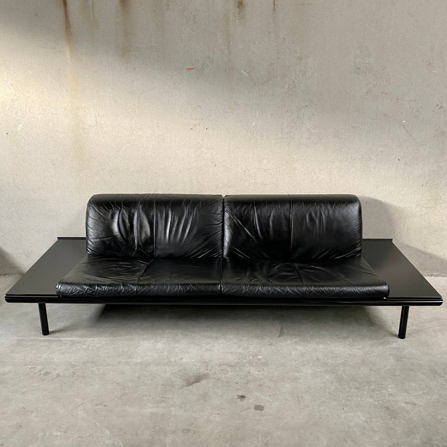 Schwarzes Ledersofa von Harvink, niederländisches Design 1980