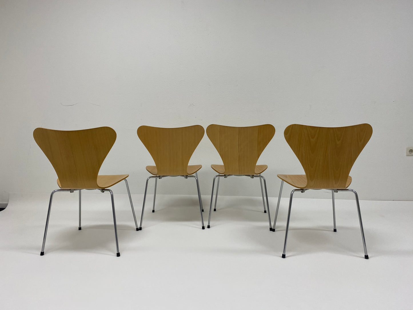 Satz von 4 Esszimmerstühlen 3107 von Arne Jacobsen für Fritz Hansen Dänemark 1955