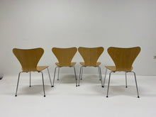 Load image into Gallery viewer, Set of 4 Dining Chairs 3107 by Arne Jacobsen for Fritz Hansen Denmark 1955
