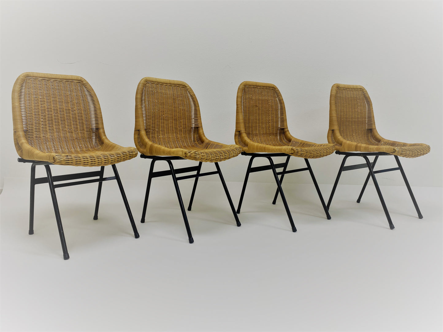 Set aus 4 Rattan-Esszimmerstühlen von Dirk Van Sliedregt für Rohé Noordwolde, Niederlande 1960
