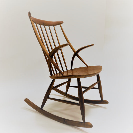 Schaukelstuhl von Illum Wikkelsø für Niels Eilersen, Dänemark 1950