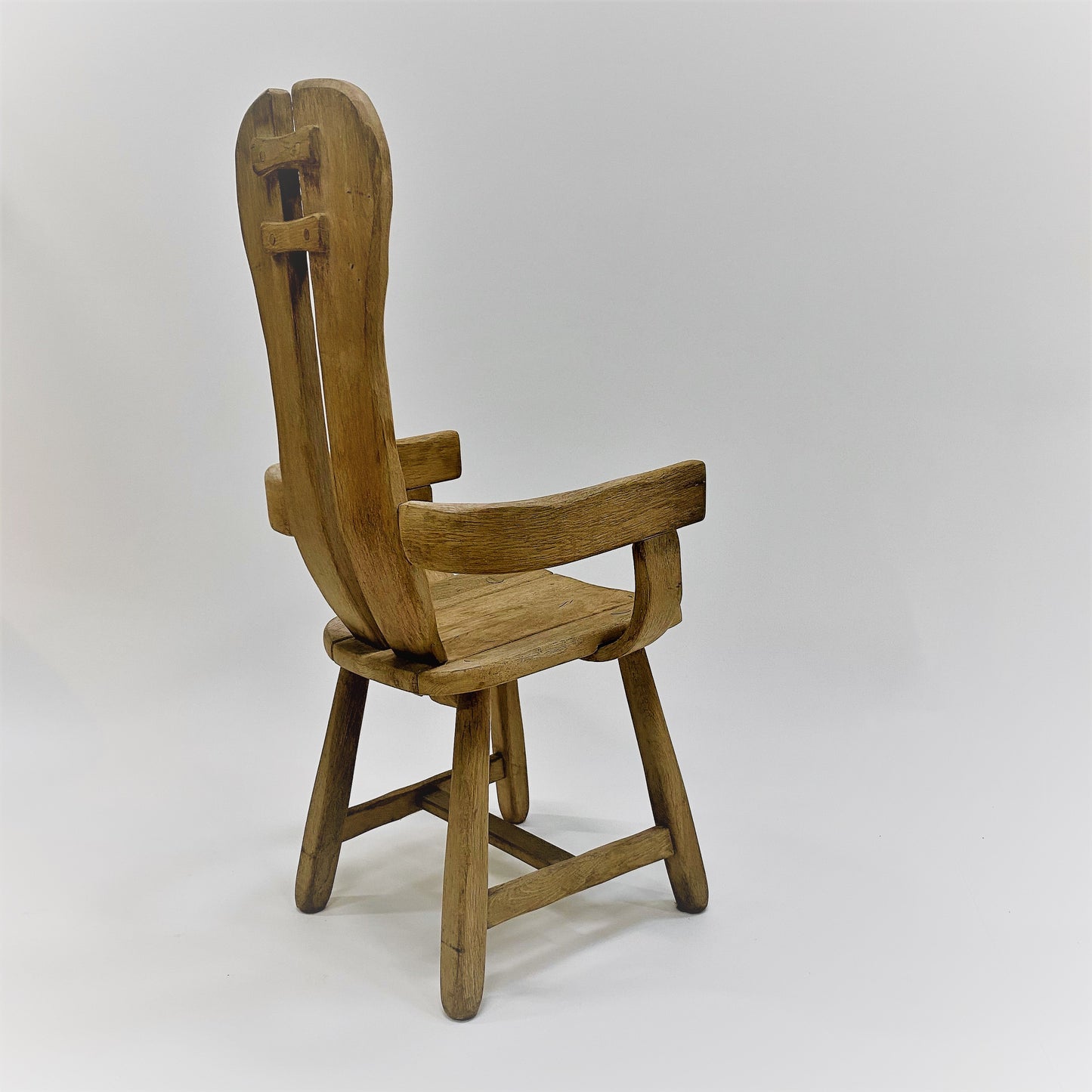 BRUTALIST ARMCHAIR BY KUNSTMEUBELEN DE PUYDT, BELGIUM 1960S www.foundicons.nl