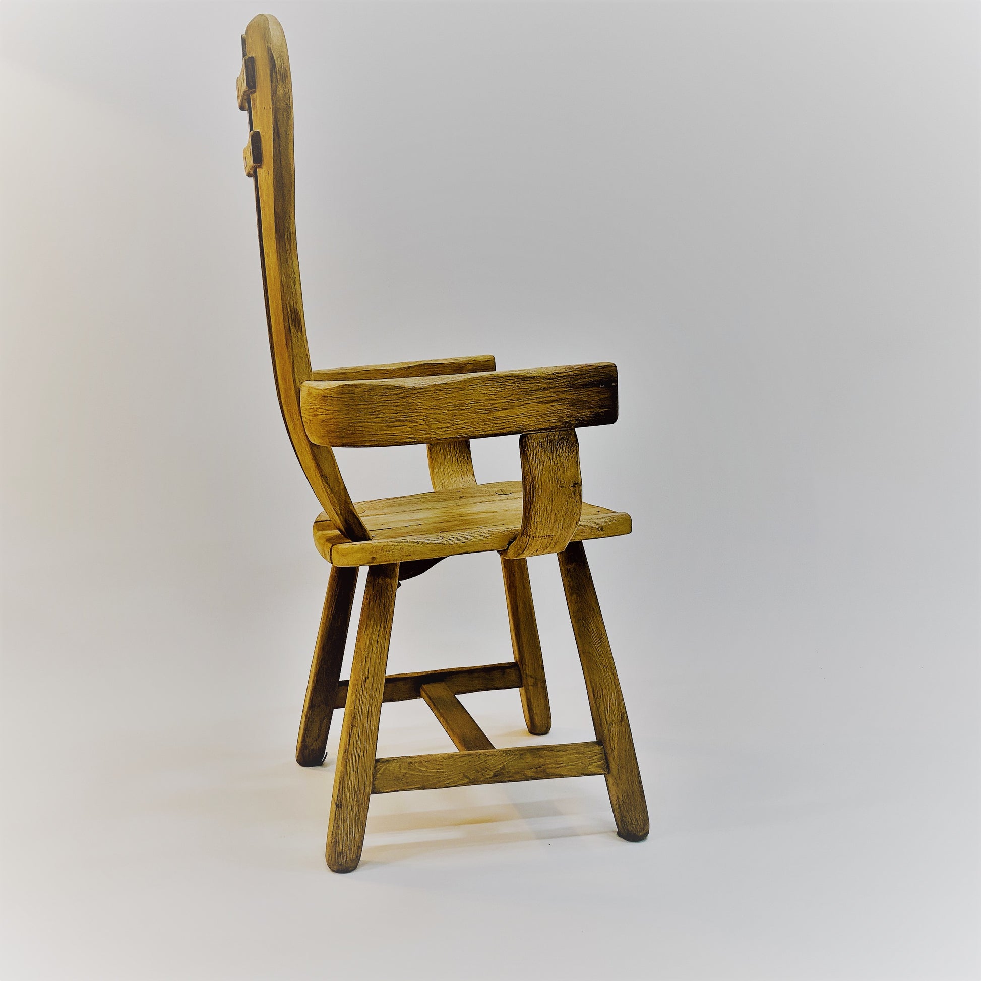BRUTALIST ARMCHAIR BY KUNSTMEUBELEN DE PUYDT, BELGIUM 1960S www.foundicons.nl