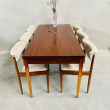 Load image into Gallery viewer, MID CENTURY DANISH DESIGN EXTENDABLE DINING SET WITH 6 CHAIRS, DENMARK 1960S

