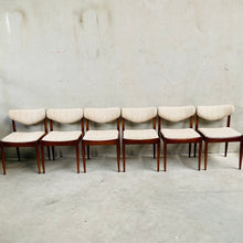 Load image into Gallery viewer, MID CENTURY DANISH DESIGN EXTENDABLE DINING SET WITH 6 CHAIRS, DENMARK 1960S
