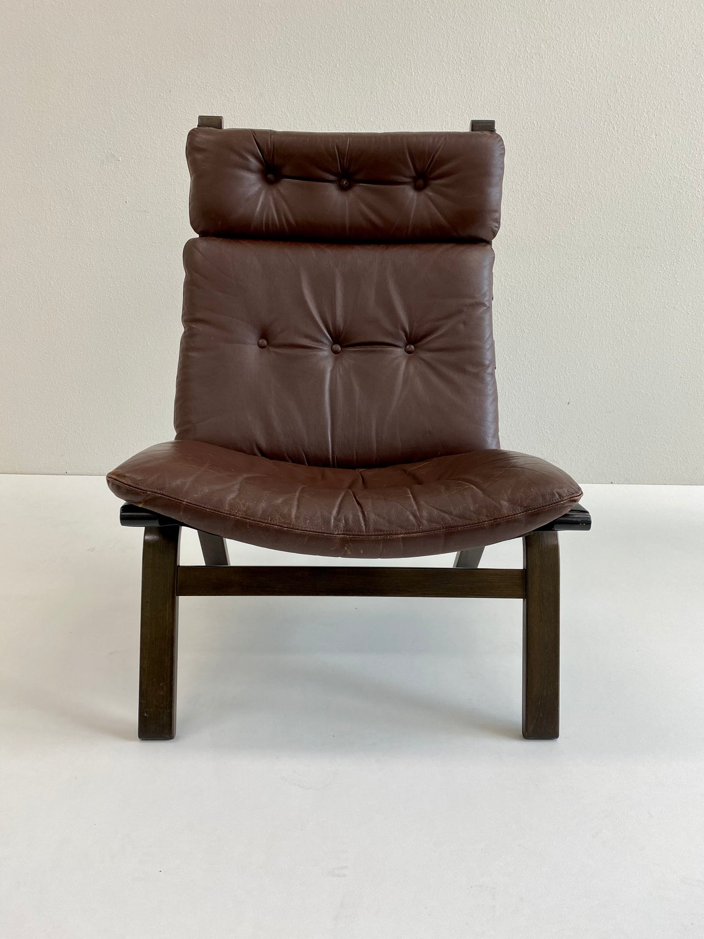 Fauteuil lounge en cuir marron danois, Farstrup, Danemark, 1970