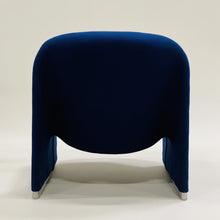 Load image into Gallery viewer, ALKY LOUNGE CHAIR BY GIANCARLO PIRETTI FOR ARTIFORT &amp; CASTELLI, ITALY 1970S www.foundicons.nl
