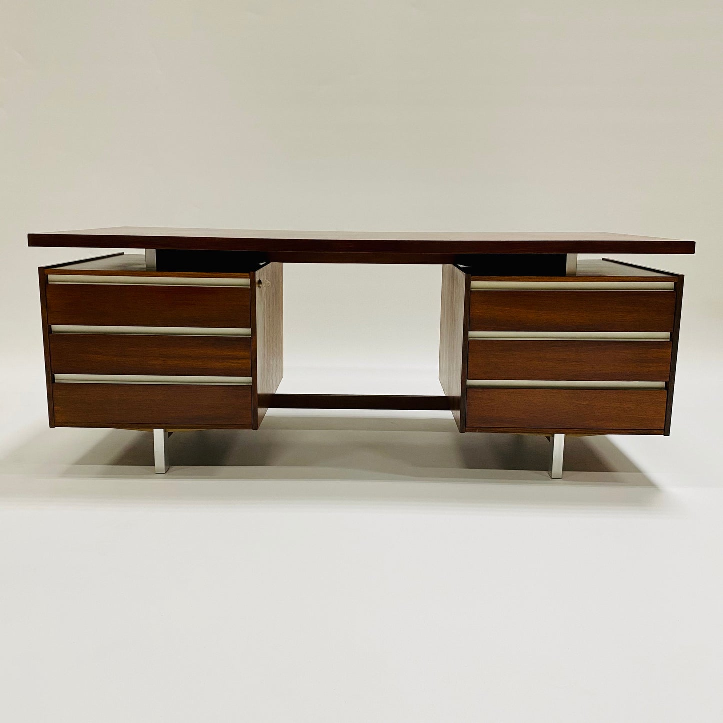 Rosewood Executive Desk von Kho Liang Ie für Fristho, Niederlande, 1950