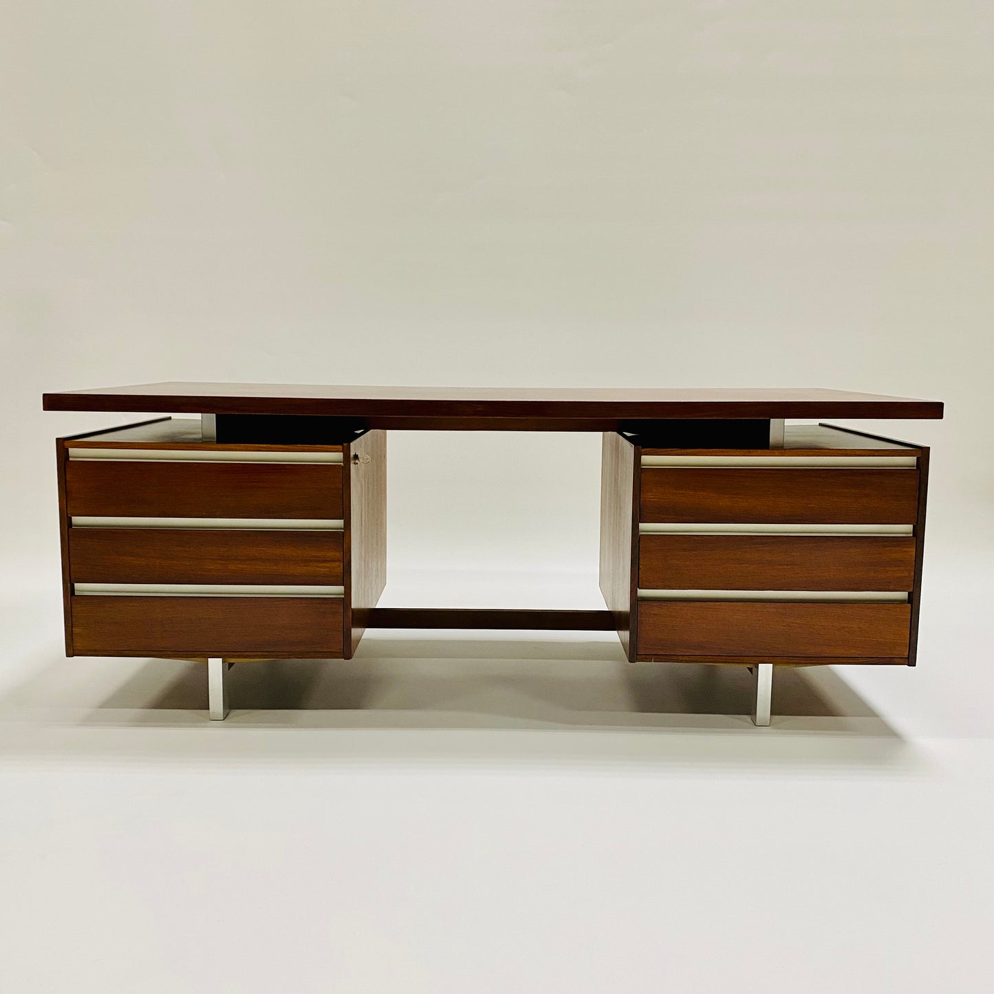 Rosewood Executive Desk von Kho Liang Ie für Fristho, Niederlande, 1950