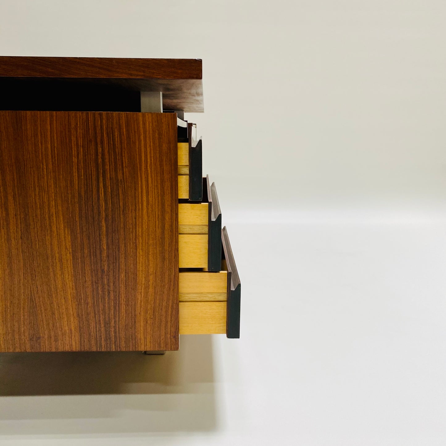 Rosewood Executive Desk von Kho Liang Ie für Fristho, Niederlande, 1950