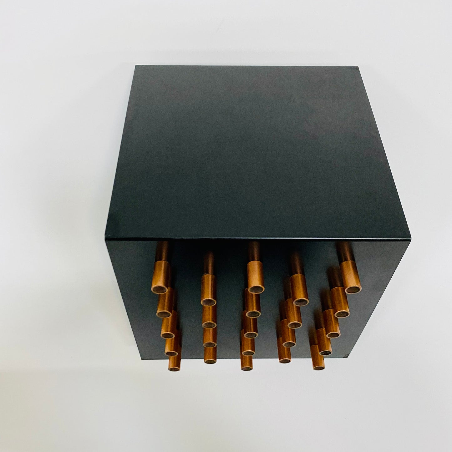 CLAIR OBSCUR WALL LAMP BY RAAK AMSTERDAM, NETHERLANDS 1960S www,foundicons.nl
