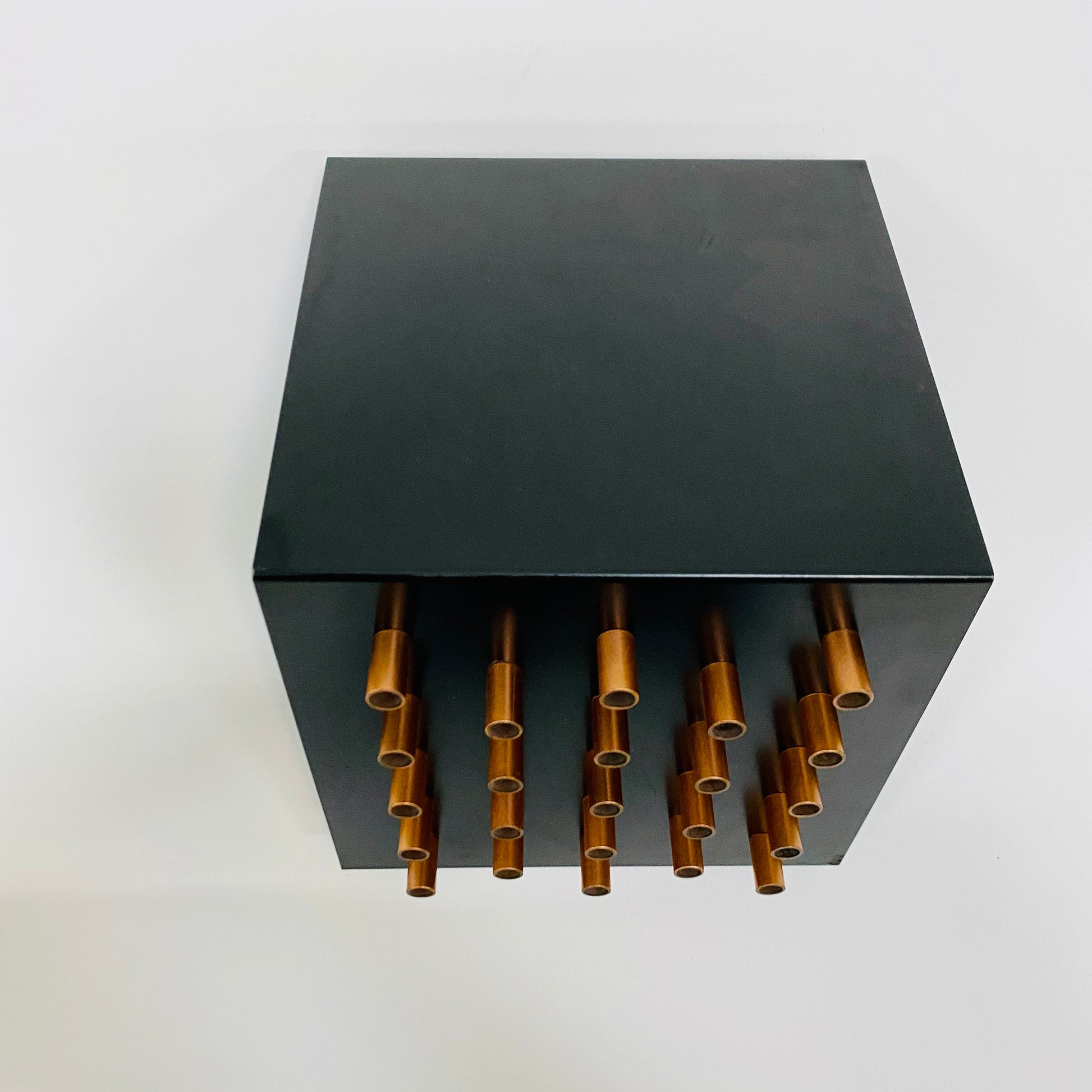 CLAIR OBSCUR WALL LAMP BY RAAK AMSTERDAM, NETHERLANDS 1960S www,foundicons.nl
