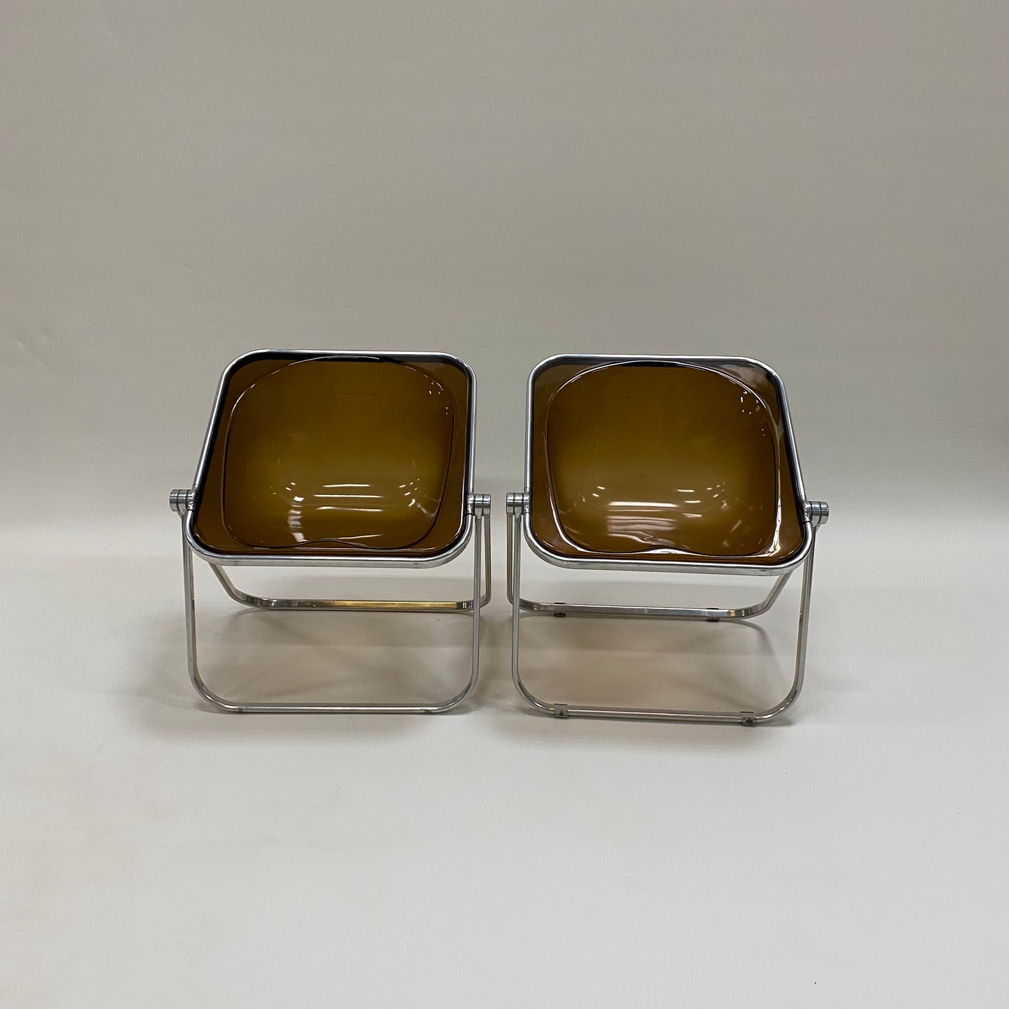EXTREMELY RARE SET OF PLONA FOLDING CHAIRS BY GIANCARLO PIRETTI FOR CASTELLI, ITALY 1970S www.foundicons.nl