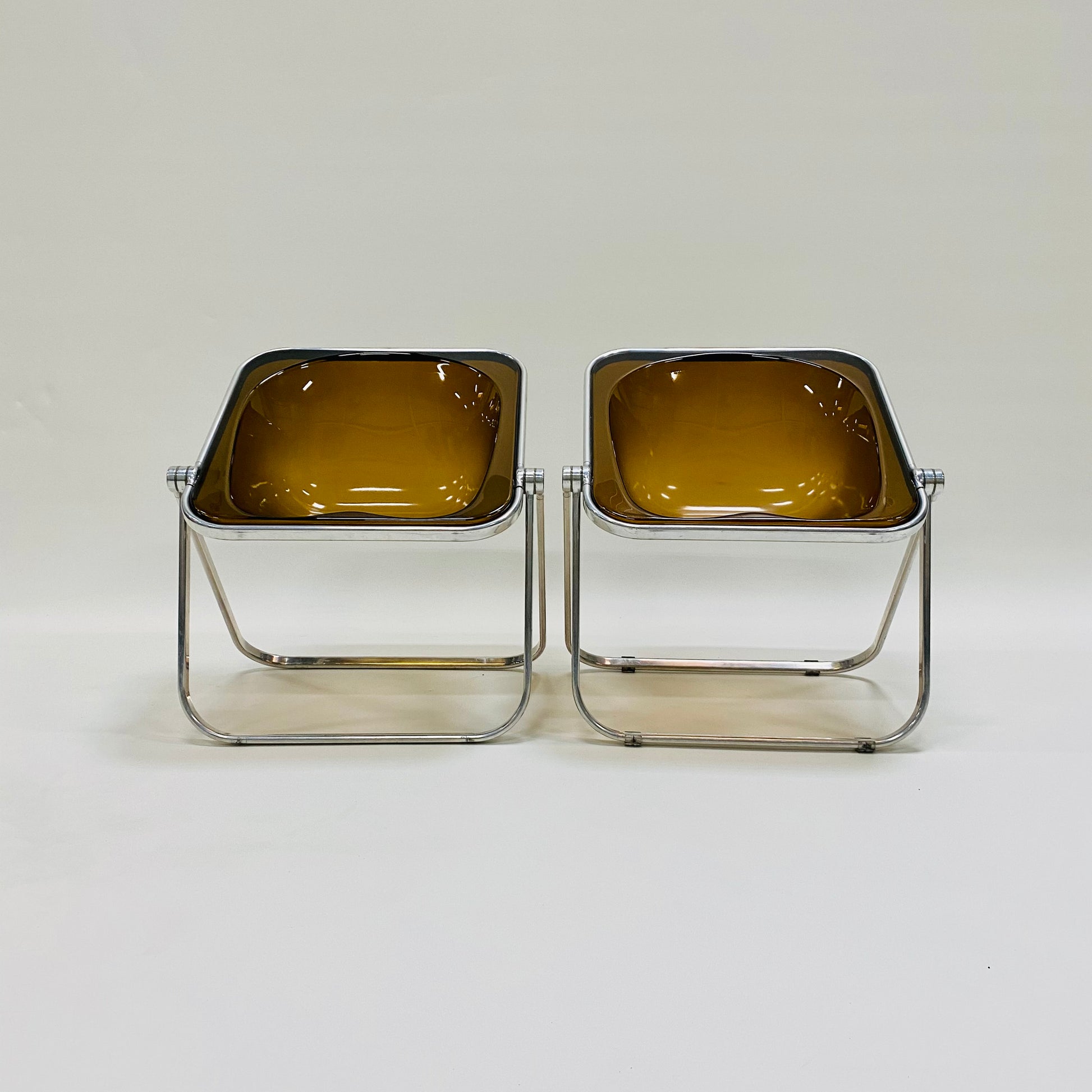 EXTREMELY RARE SET OF PLONA FOLDING CHAIRS BY GIANCARLO PIRETTI FOR CASTELLI, ITALY 1970S www.foundicons.nl