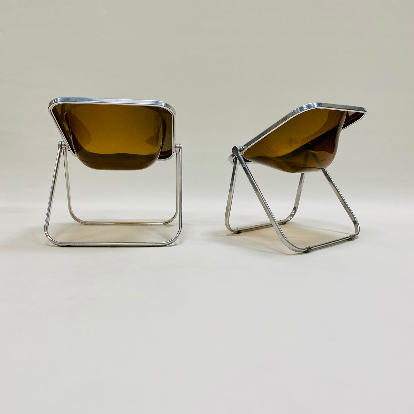 EXTREMELY RARE SET OF PLONA FOLDING CHAIRS BY GIANCARLO PIRETTI FOR CASTELLI, ITALY 1970S www.foundicons.nl