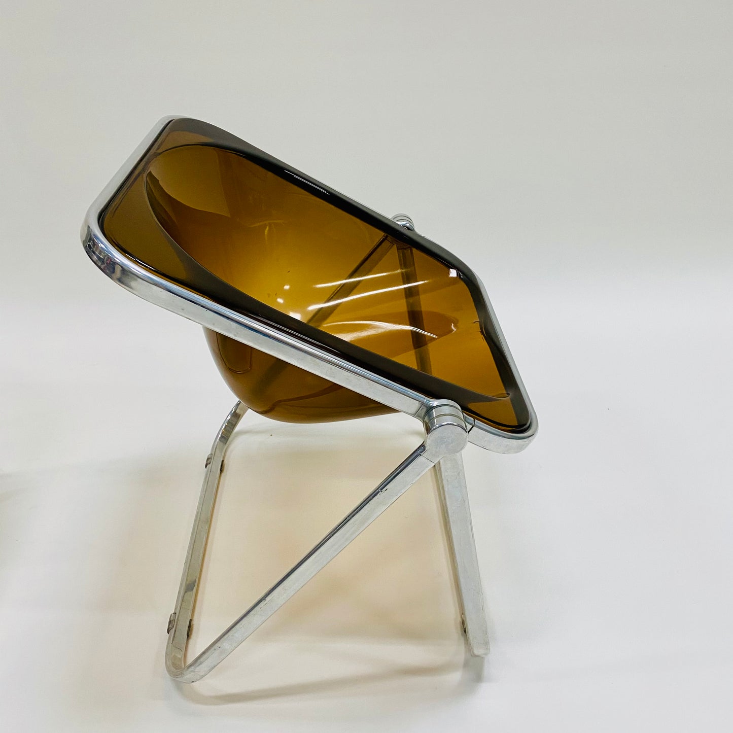 EXTREMELY RARE SET OF PLONA FOLDING CHAIRS BY GIANCARLO PIRETTI FOR CASTELLI, ITALY 1970S www.foundicons.nl