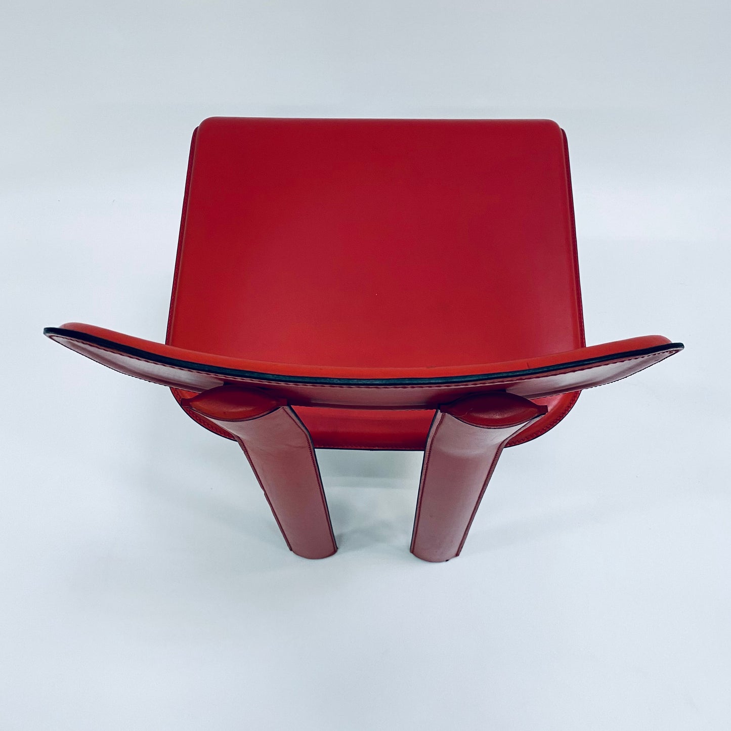 RARE RED DINING CHAIRS BY ANTONELLO MOSCA FOR YCAMI, ITALY 1980S www.foundicons.nl