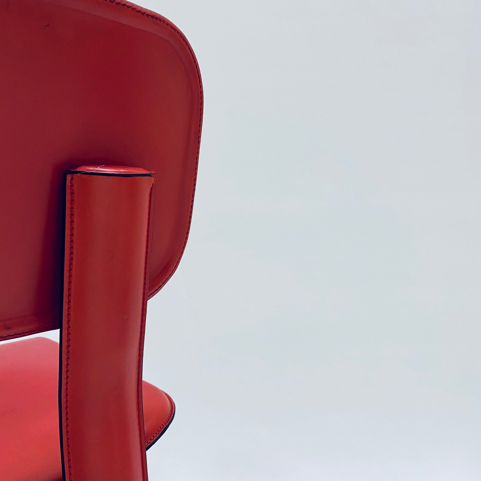 RARE RED DINING CHAIRS BY ANTONELLO MOSCA FOR YCAMI, ITALY 1980S www.foundicons.nl