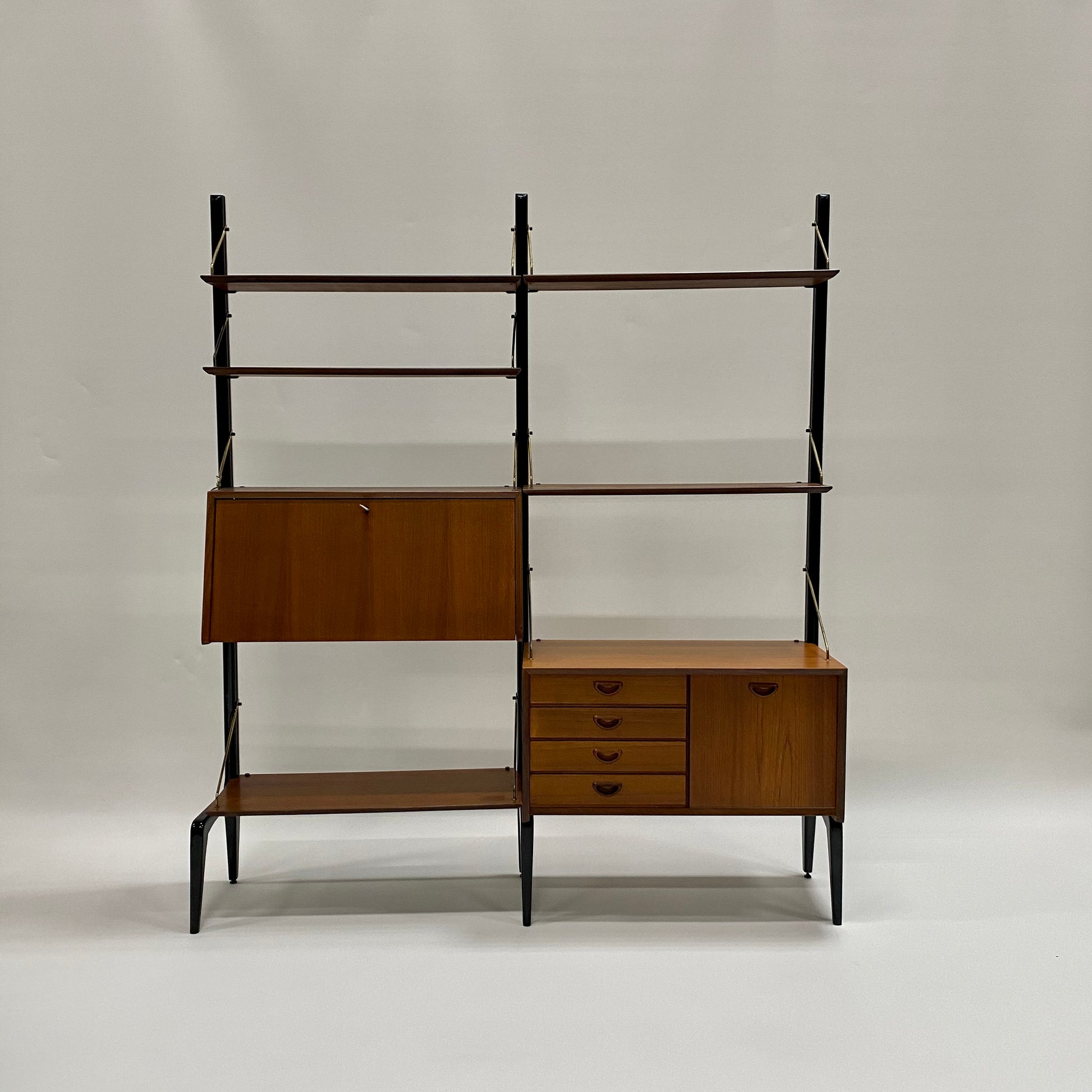 MODULAR WALL UNIT BY LOUIS VAN TEEFFELEN FOR WÉBÉ, NETHERLANDS 1960S