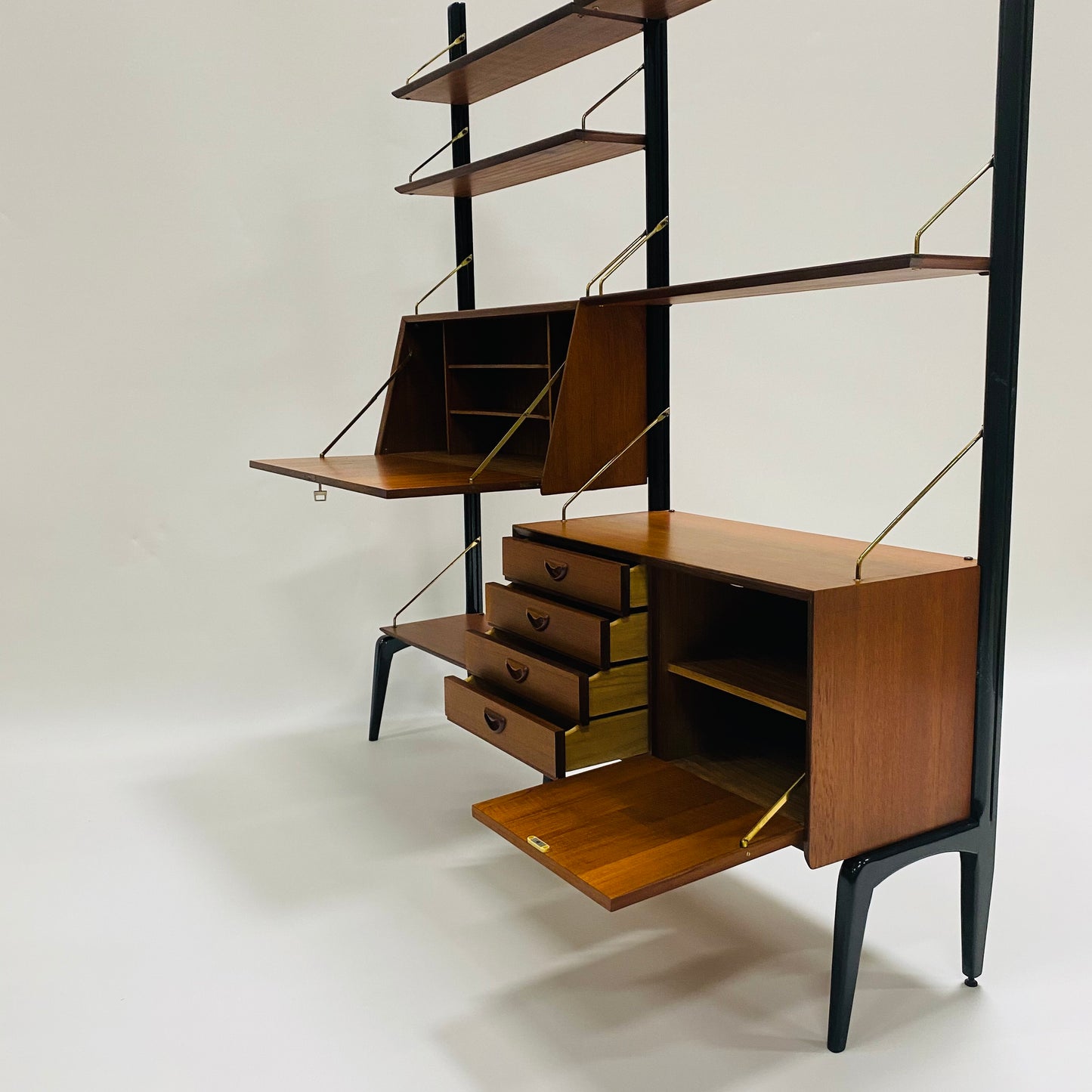 MODULAR WALL UNIT BY LOUIS VAN TEEFFELEN FOR WÉBÉ, NETHERLANDS 1960S