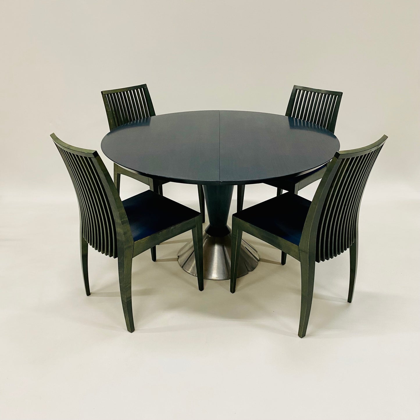 Ausziehbarer Esstisch im italienischen Design mit vier Stühlen von Wolf Schmidt-Bandelow, Italien, 1980