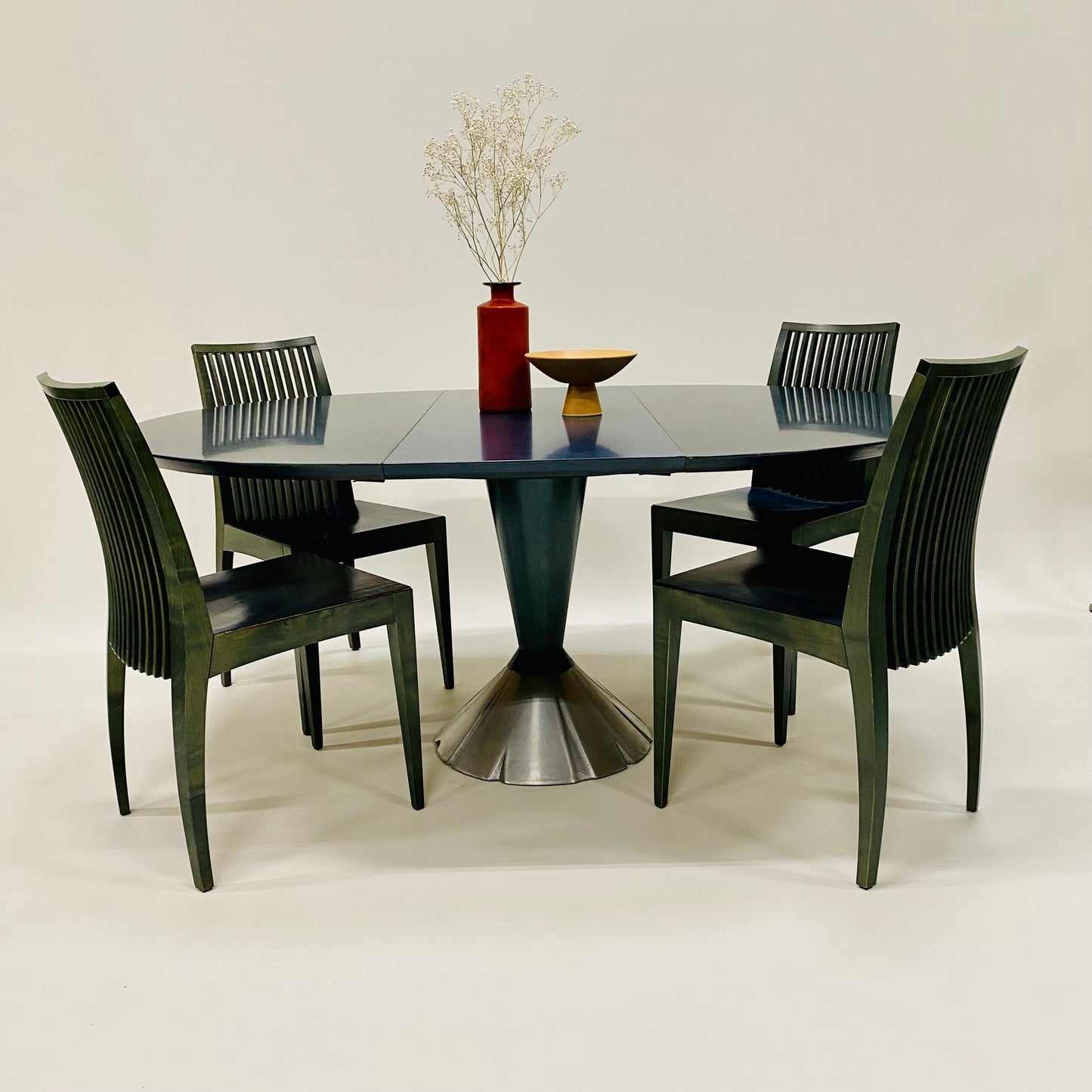 Ausziehbarer Esstisch im italienischen Design mit vier Stühlen von Wolf Schmidt-Bandelow, Italien, 1980
