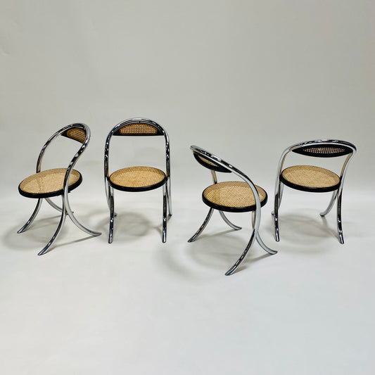 Set aus 4 italienischen Esszimmerstühlen mit Gurtbespannung und verchromtem Rohrgestell, Italien, 1970