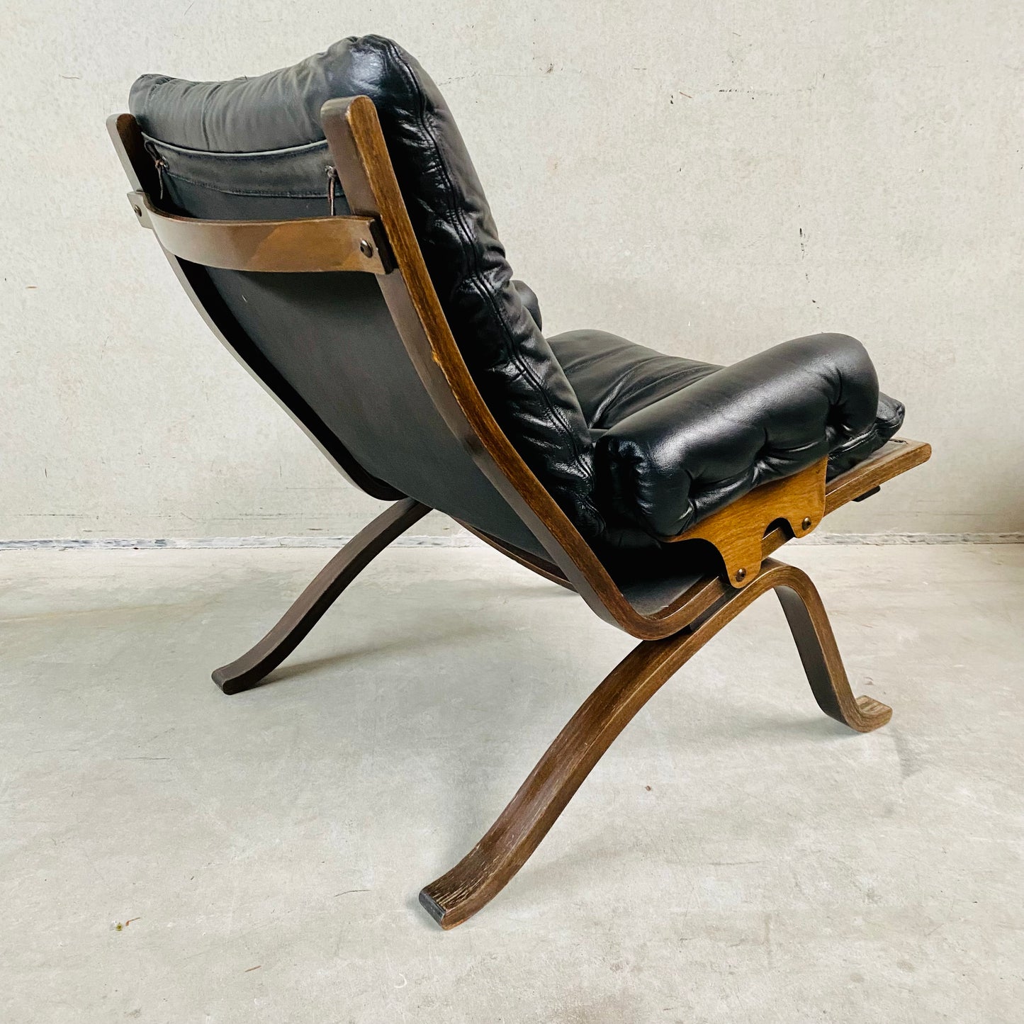 Mid-Century Black Siesta Lounge Chair by Ingmar Relling for Westnofa, Norway 1960
