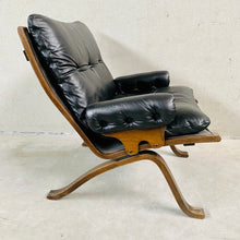 Load image into Gallery viewer, Mid-Century Black Siesta Lounge Chair by Ingmar Relling for Westnofa, Norway 1960
