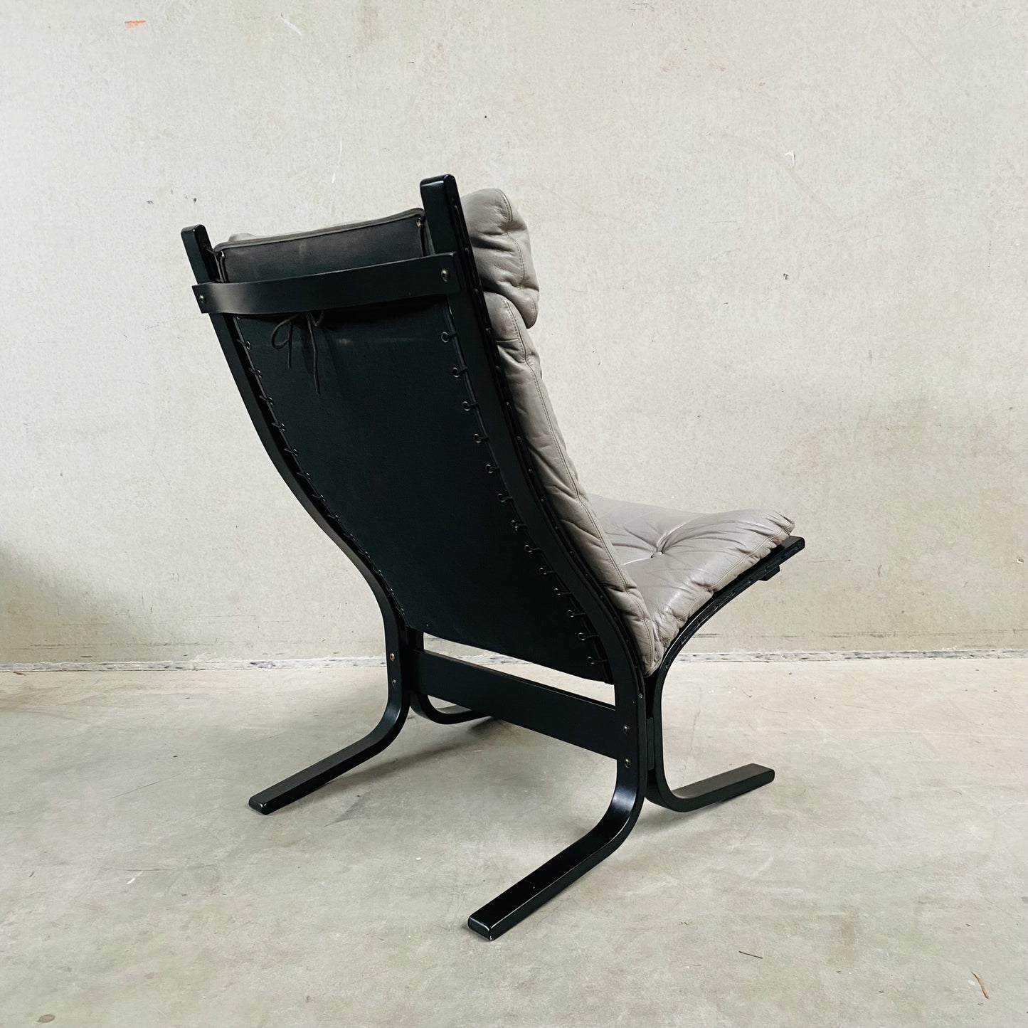 GREY SIESTA LOUNGE CHAIR BY INGMAR RELLING FOR WESTNOFA, NORWAY 1960S