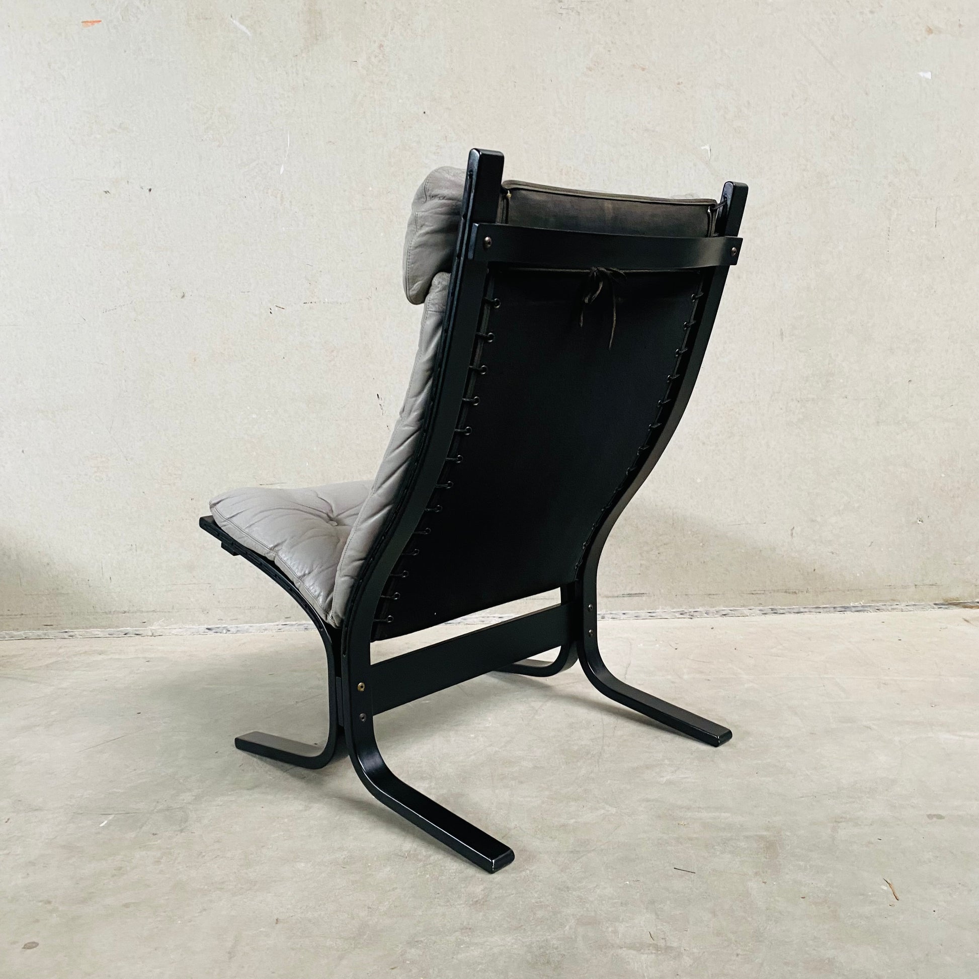 GREY SIESTA LOUNGE CHAIR BY INGMAR RELLING FOR WESTNOFA, NORWAY 1960S