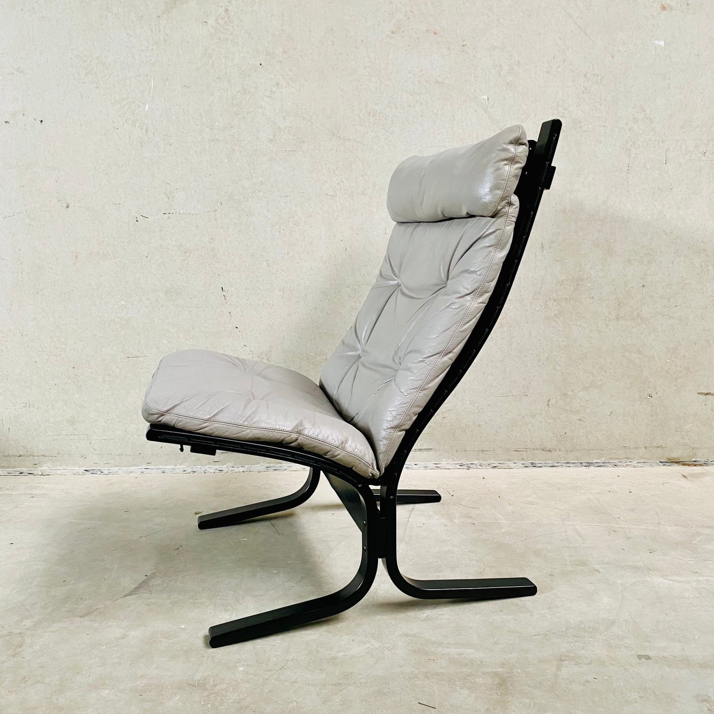GREY SIESTA LOUNGE CHAIR BY INGMAR RELLING FOR WESTNOFA, NORWAY 1960S