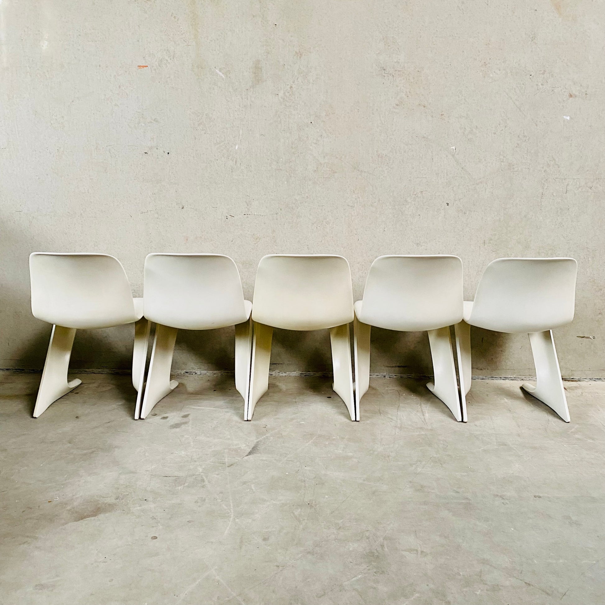 SET OF 5 WHITE KANGAROO DINING CHAIRS BY ERNST MOECKL FOR HORN, GERMANY 1968
