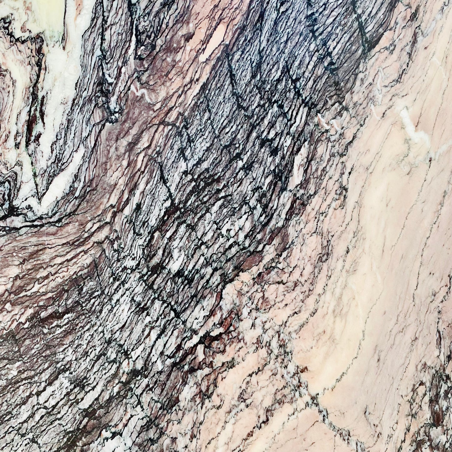 LARGE EYE SHAPED SICILIAN MARBLE COFFEE TABLE FOR ROCHE BOBOIS, ITALY 1970S