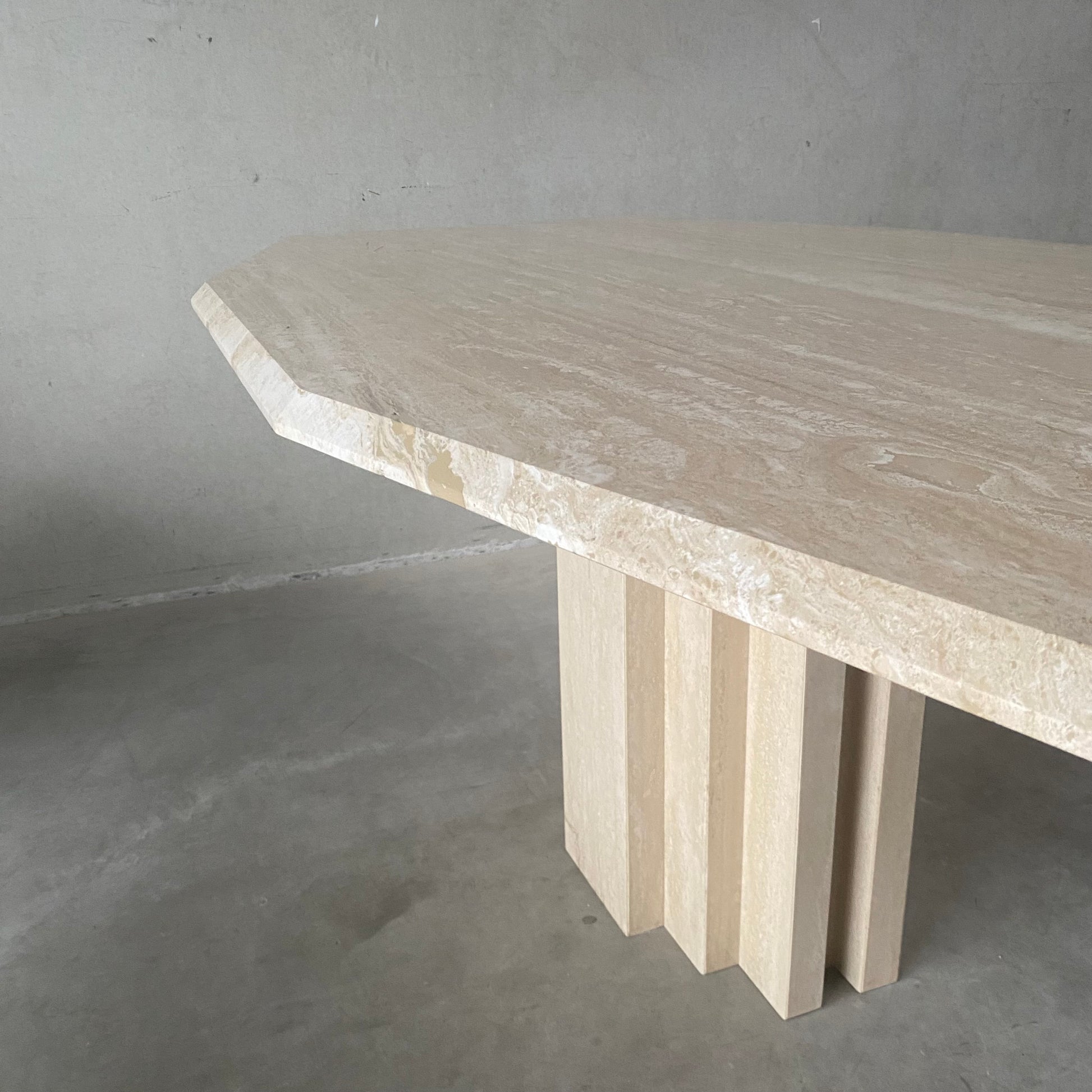 LARGE MID-CENTURY ITALIAN TRAVERTINE DINING TABLE, ITALY 1970S