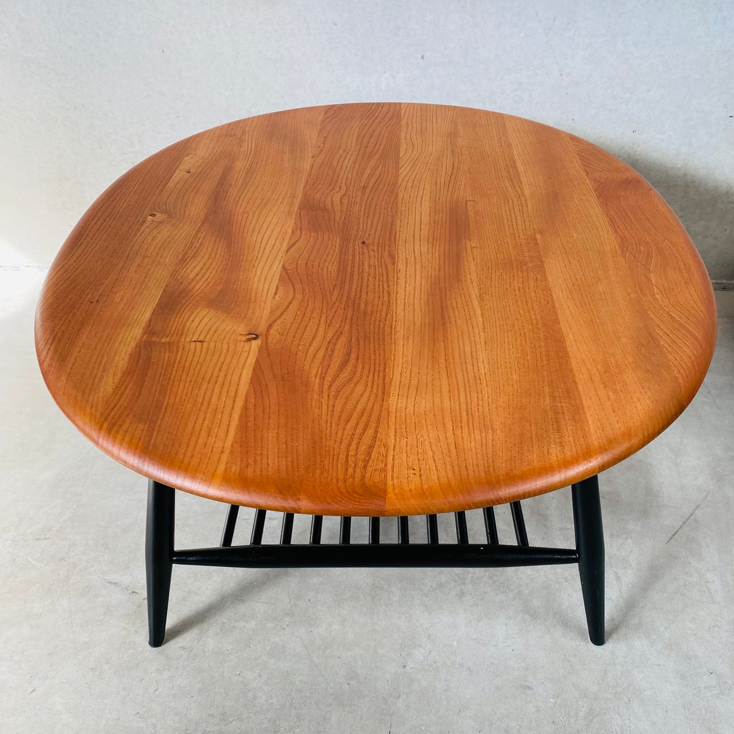 Großer ovaler Couchtisch von Lucian Randolph Ercolani für Ercol, England, 1950
