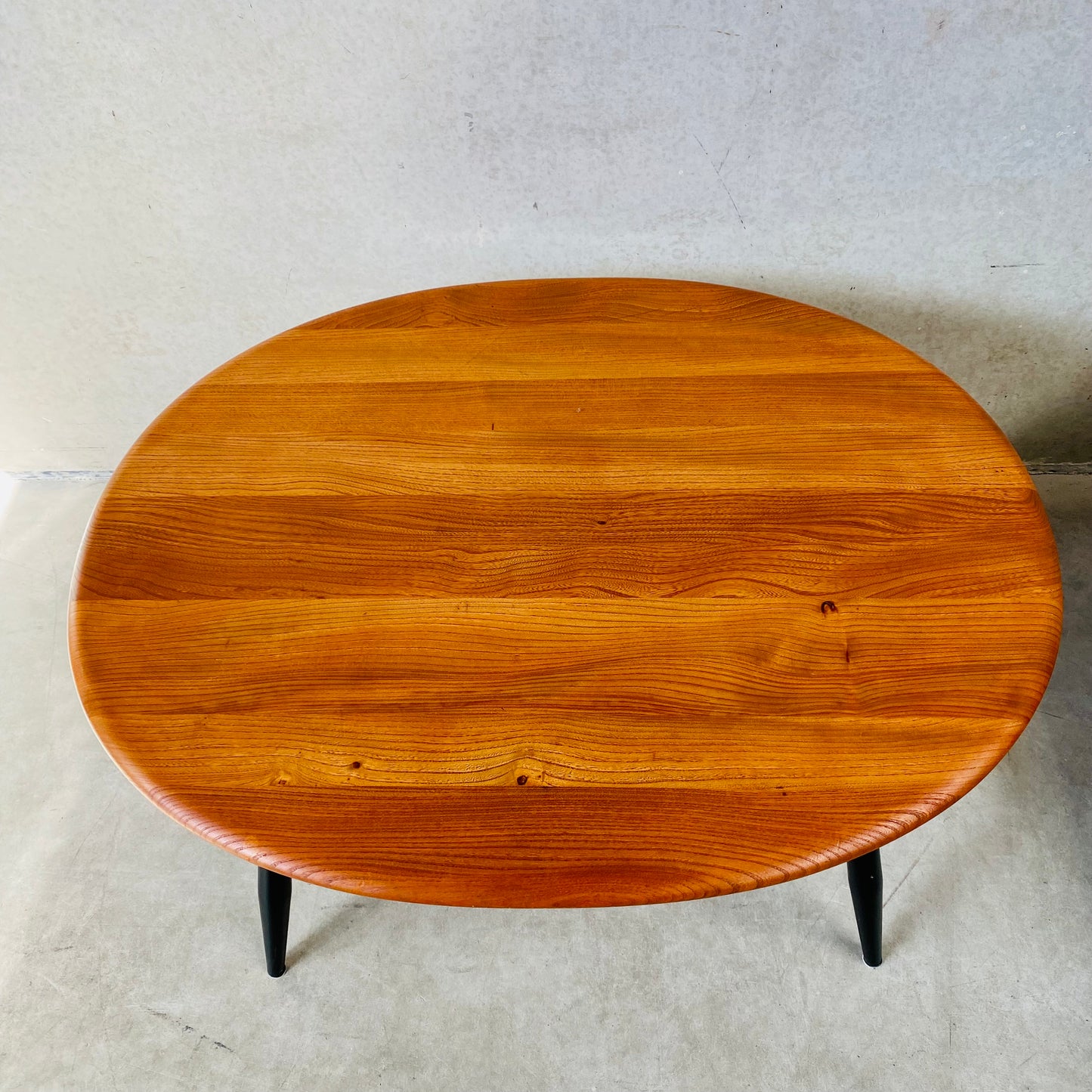 Großer ovaler Couchtisch von Lucian Randolph Ercolani für Ercol, England, 1950