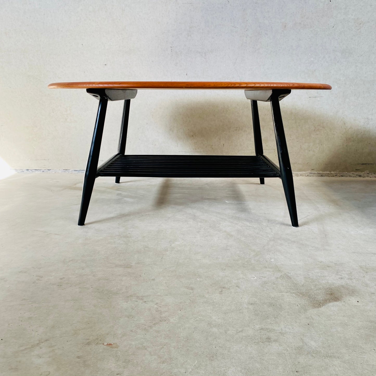 Großer ovaler Couchtisch von Lucian Randolph Ercolani für Ercol, England, 1950