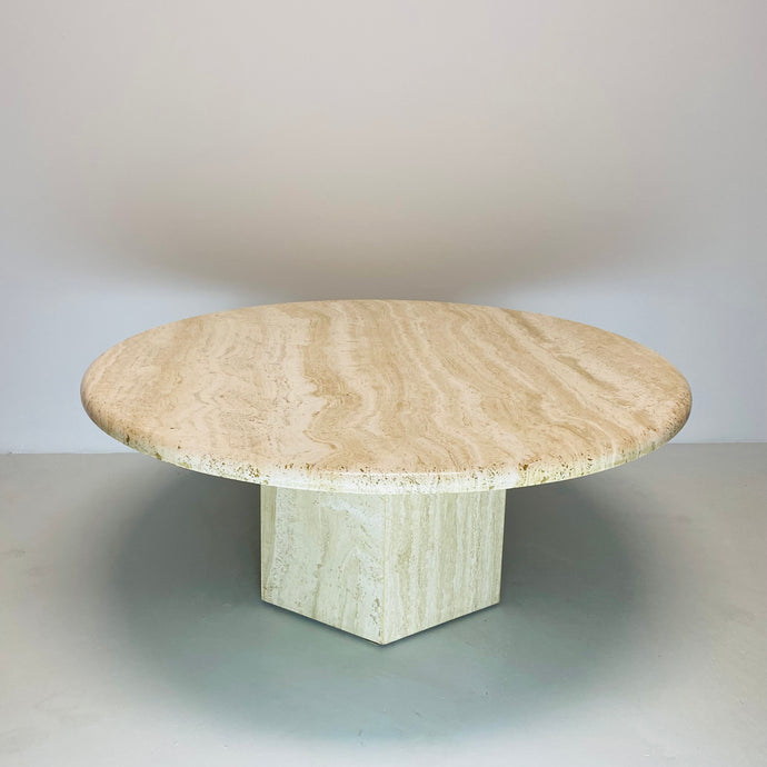 LARGE ROUND TRAVERTINE COFFEE TABLE WITH HEXAGONAL BASE, ITALY 1970S
