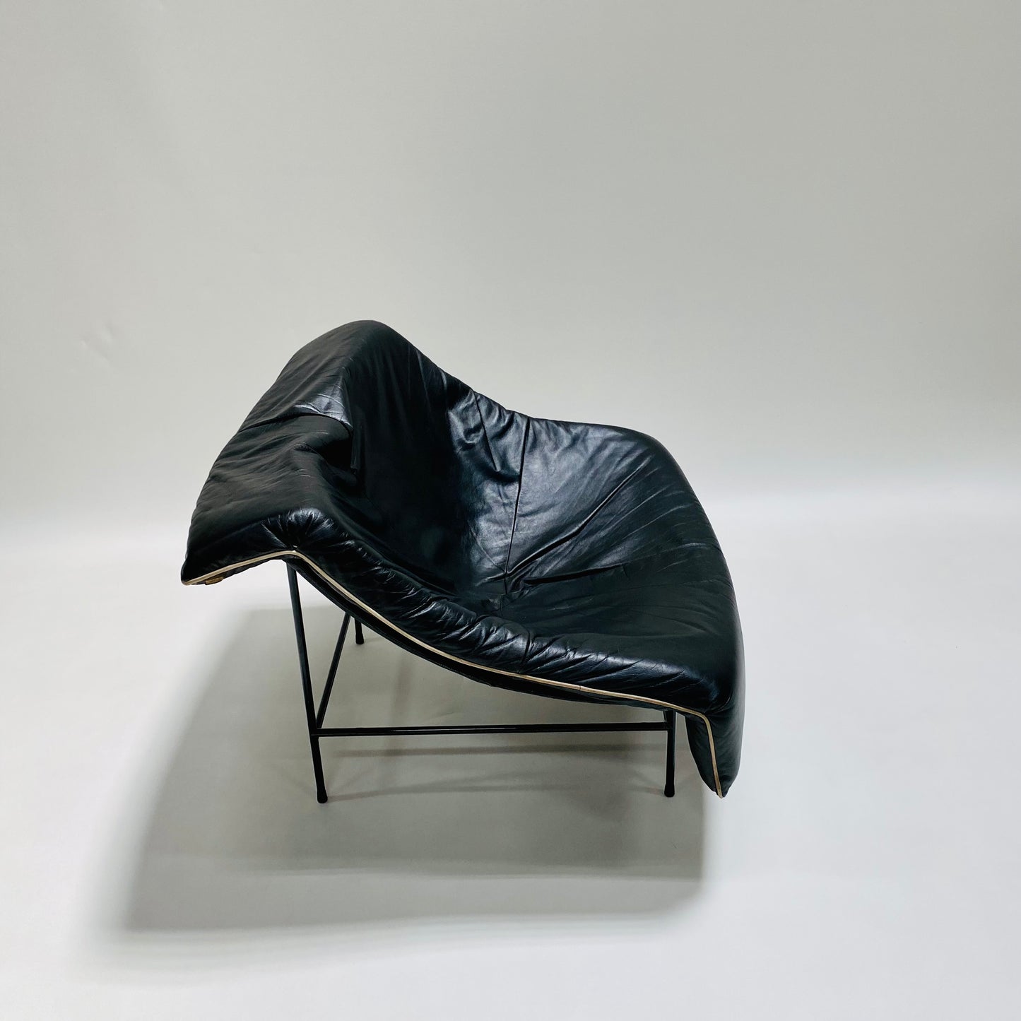 Schwarzer Ledersessel „Schmetterling“ von Gerard Van Den Berg für Montis Niederlande 1980