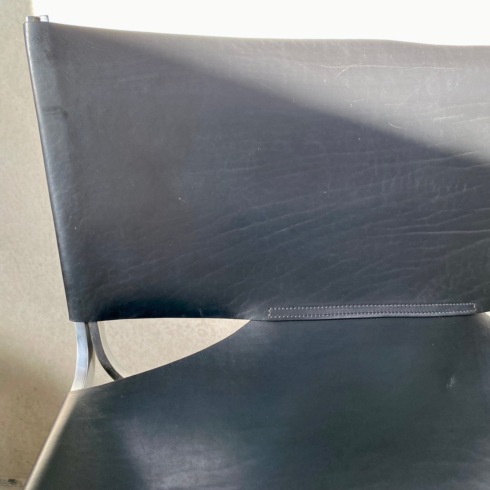 BLACK LEATHER LOUNGE CHAIR "F444" BY PIERRE PAULIN FOR ARTIFORT, NETHERLANDS 1963