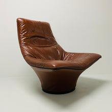 Load image into Gallery viewer, Lounge Chair &quot;Goldstar&quot; by Jack Crebolder for Young International Netherlands 1970
