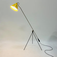 Load image into Gallery viewer, Magneto Floor Lamp by H. Fillekes for Artiforte Netherlands 1954
