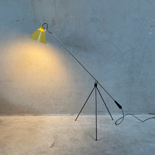 Load image into Gallery viewer, Magneto Floor Lamp by H. Fillekes for Artiforte Netherlands 1954
