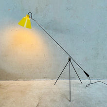 Load image into Gallery viewer, Magneto Floor Lamp by H. Fillekes for Artiforte Netherlands 1954
