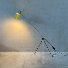 Load image into Gallery viewer, Magneto Floor Lamp by H. Fillekes for Artiforte Netherlands 1954
