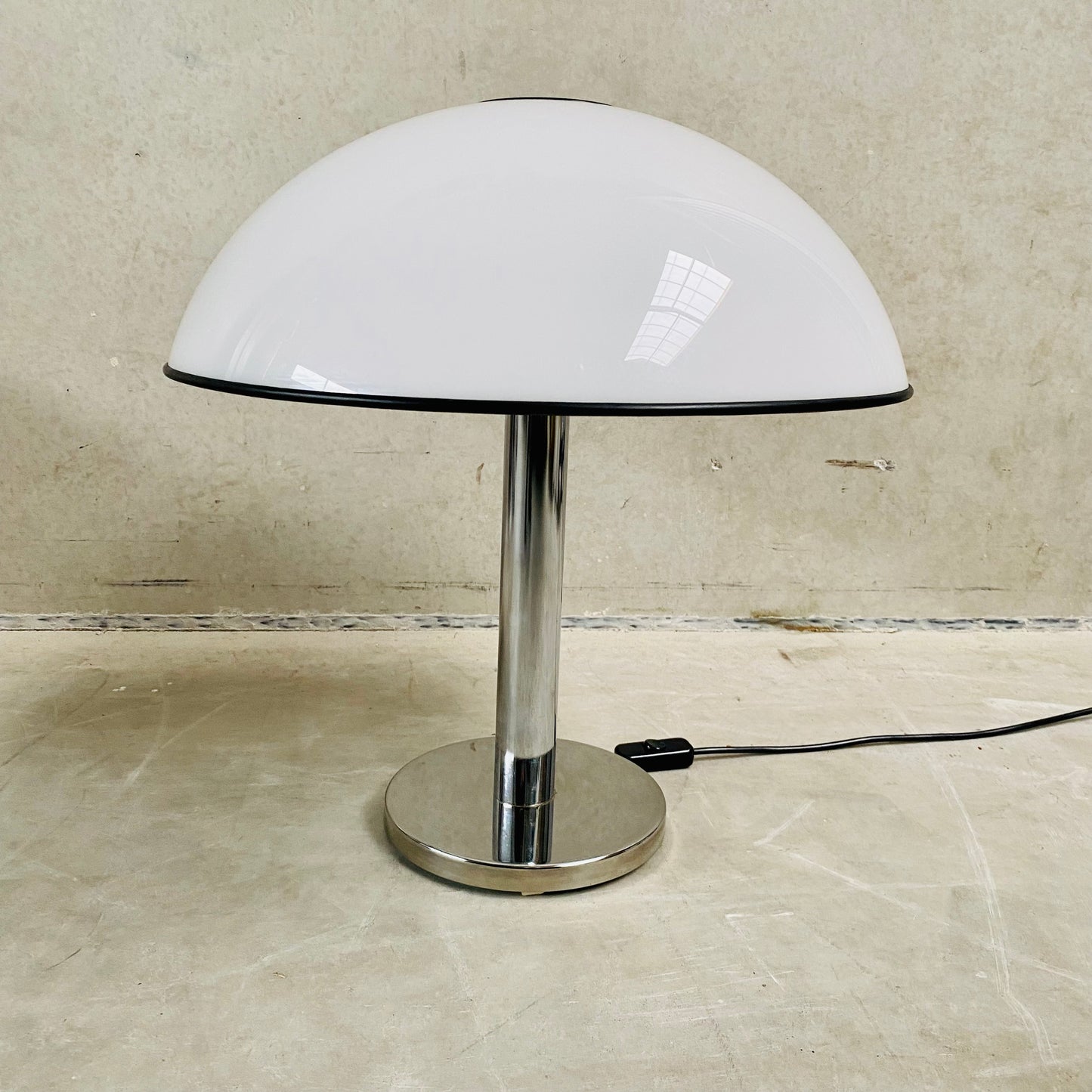 IMPRESSIVE LARGE VINTAGE TABLE LAMP BY RAAK AMSTERDAM, NETHERLANDS 1960S